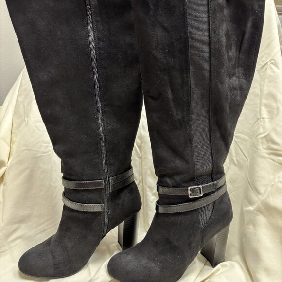 Women's Beautiful Lauran Conrad Black Knee High Boots.  Size 7 Wide - Picture 2 of 10